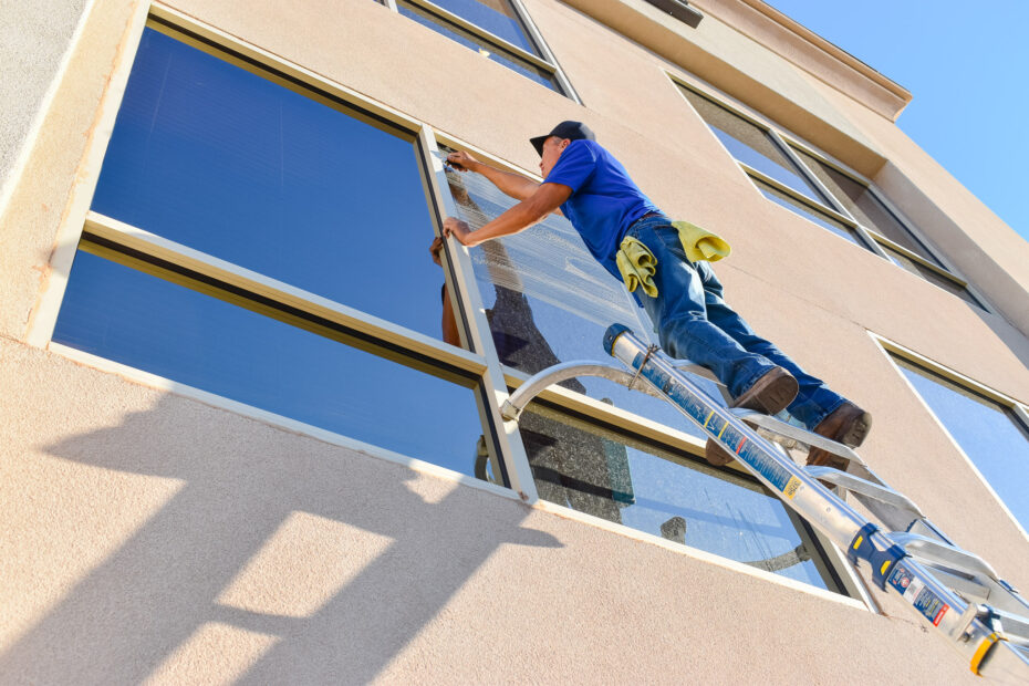 DSS Stu Commercial 2nd floor window clean